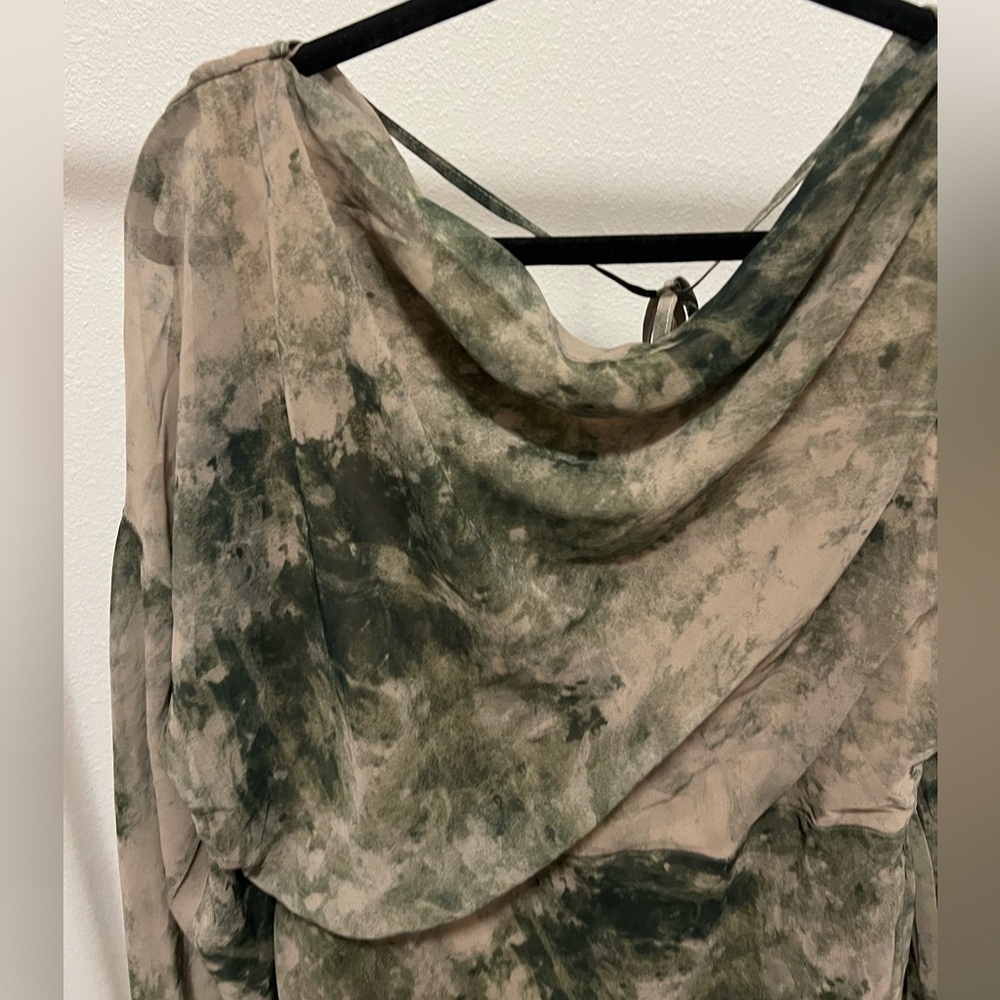 Long sleeve cowl slash neck mini dress with asymmetric hem - Picture 5 of 10